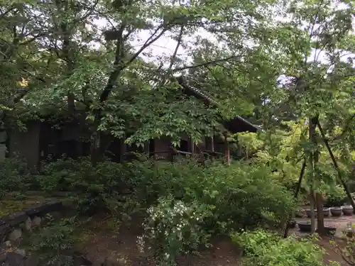 栄山寺の本殿