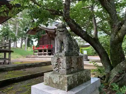 三嶋神社の狛犬