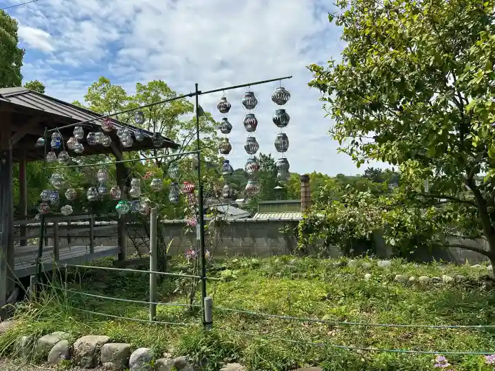 惠心院(恵心院)の{uncategorized: "未分類", other: "その他", undefined: "問題あり", building: "その他建物", grave: "お墓", sacred_gate: "鳥居", guardian: "狛犬", statue: "像", buddha: "仏像", history: "歴史", nature: "自然", garden: "庭園", animal: "動物", pagoda: "塔", temizu: "手水舎", mountain_gate: "山門・神門", sanctuary: "本殿・本堂", subordinate: "末社・摂社", art: "芸術", scenery: "景色", jizo: "地蔵", ema: "絵馬", goshuin: "御朱印", omikuji: "おみくじ", items: "授与品その他", amulet: "お守り", goshuincho: "御朱印帳", eats: "食事", festival: "お祭り", votive_dance: "神楽", shichigosan: "七五三参", wedding: "結婚式", experience: "体験その他", initially: "初詣", around: "周辺", anti_infection: "感染症対策"}