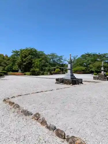 宝林寺の{uncategorized: "未分類", other: "その他", undefined: "問題あり", building: "その他建物", grave: "お墓", sacred_gate: "鳥居", guardian: "狛犬", statue: "像", buddha: "仏像", history: "歴史", nature: "自然", garden: "庭園", animal: "動物", pagoda: "塔", temizu: "手水舎", mountain_gate: "山門・神門", sanctuary: "本殿・本堂", subordinate: "末社・摂社", art: "芸術", scenery: "景色", jizo: "地蔵", ema: "絵馬", goshuin: "御朱印", omikuji: "おみくじ", items: "授与品その他", amulet: "お守り", goshuincho: "御朱印帳", eats: "食事", festival: "お祭り", votive_dance: "神楽", shichigosan: "七五三参", wedding: "結婚式", experience: "体験その他", initially: "初詣", around: "周辺", anti_infection: "感染症対策"}