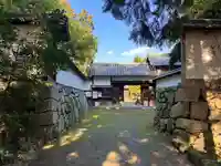観音寺の山門・神門