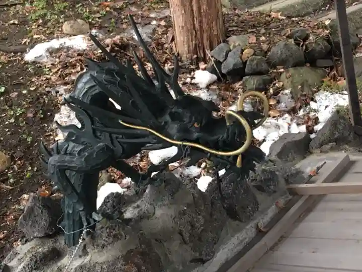 虻田神社の手水舎