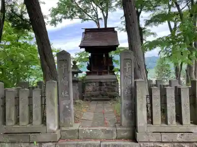 健御名方富命彦神別神社の末社・摂社