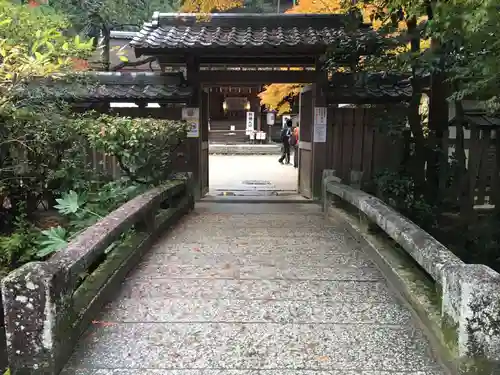 宇治上神社の山門・神門