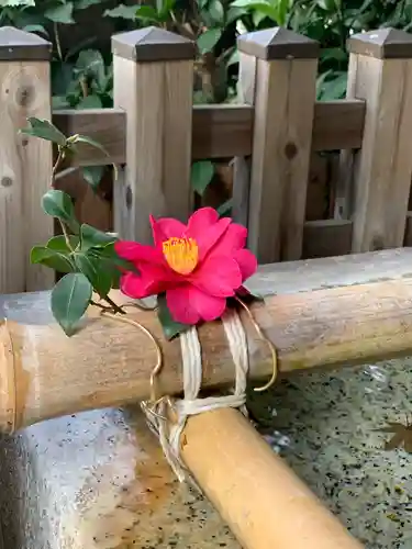 石川町諏訪神社の手水舎