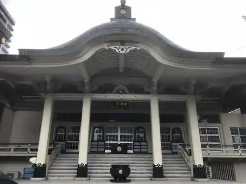 中央寺の本殿・本堂