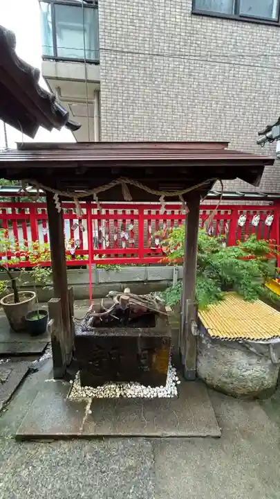 浅野川稲荷神社(石川県)