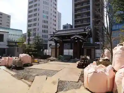 高野山東京別院の山門・神門