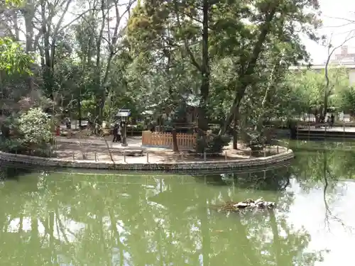 武蔵一宮氷川神社の庭園