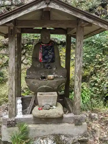 日龍峯寺(高澤観音)(美濃清水)の地蔵