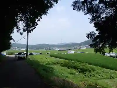 夜支布山口神社の周辺