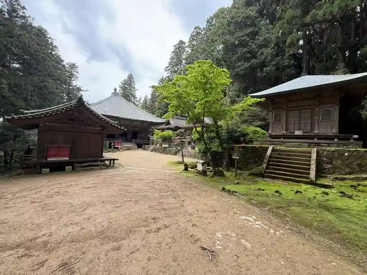 圓教寺の{uncategorized: "未分類", other: "その他", undefined: "問題あり", building: "その他建物", grave: "お墓", sacred_gate: "鳥居", guardian: "狛犬", statue: "像", buddha: "仏像", history: "歴史", nature: "自然", garden: "庭園", animal: "動物", pagoda: "塔", temizu: "手水舎", mountain_gate: "山門・神門", sanctuary: "本殿・本堂", subordinate: "末社・摂社", art: "芸術", scenery: "景色", jizo: "地蔵", ema: "絵馬", goshuin: "御朱印", omikuji: "おみくじ", items: "授与品その他", amulet: "お守り", goshuincho: "御朱印帳", eats: "食事", festival: "お祭り", votive_dance: "神楽", shichigosan: "七五三参", wedding: "結婚式", experience: "体験その他", initially: "初詣", around: "周辺", anti_infection: "感染症対策"}