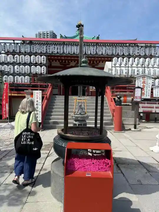 寛永寺不忍池弁天堂の{uncategorized: "未分類", other: "その他", undefined: "問題あり", building: "その他建物", grave: "お墓", sacred_gate: "鳥居", guardian: "狛犬", statue: "像", buddha: "仏像", history: "歴史", nature: "自然", garden: "庭園", animal: "動物", pagoda: "塔", temizu: "手水舎", mountain_gate: "山門・神門", sanctuary: "本殿・本堂", subordinate: "末社・摂社", art: "芸術", scenery: "景色", jizo: "地蔵", ema: "絵馬", goshuin: "御朱印", omikuji: "おみくじ", items: "授与品その他", amulet: "お守り", goshuincho: "御朱印帳", eats: "食事", festival: "お祭り", votive_dance: "神楽", shichigosan: "七五三参", wedding: "結婚式", experience: "体験その他", initially: "初詣", around: "周辺", anti_infection: "感染症対策"}