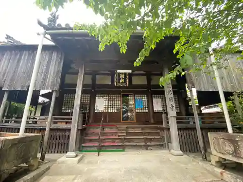 光明寺の本殿・本堂