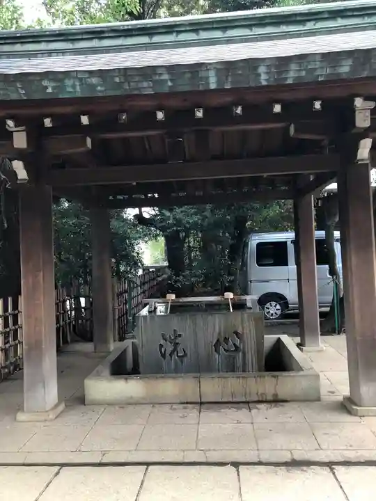 渋谷氷川神社の手水舎