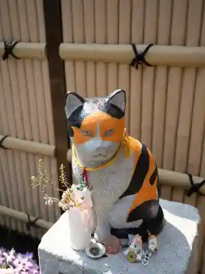 高円寺氷川神社の{uncategorized: "未分類", other: "その他", undefined: "問題あり", building: "その他建物", grave: "お墓", sacred_gate: "鳥居", guardian: "狛犬", statue: "像", buddha: "仏像", history: "歴史", nature: "自然", garden: "庭園", animal: "動物", pagoda: "塔", temizu: "手水舎", mountain_gate: "山門・神門", sanctuary: "本殿・本堂", subordinate: "末社・摂社", art: "芸術", scenery: "景色", jizo: "地蔵", ema: "絵馬", goshuin: "御朱印", omikuji: "おみくじ", items: "授与品その他", amulet: "お守り", goshuincho: "御朱印帳", eats: "食事", festival: "お祭り", votive_dance: "神楽", shichigosan: "七五三参", wedding: "結婚式", experience: "体験その他", initially: "初詣", around: "周辺", anti_infection: "感染症対策"}