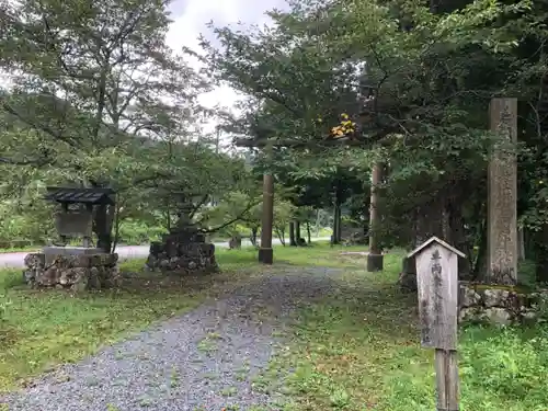 櫛石窓神社のその他建物