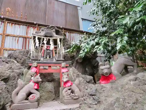 飛木稲荷神社の末社