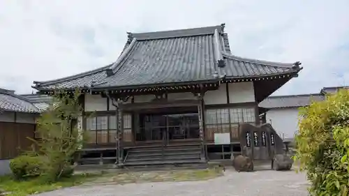極楽寺の本殿・本堂