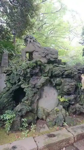 赤坂氷川神社の狛犬