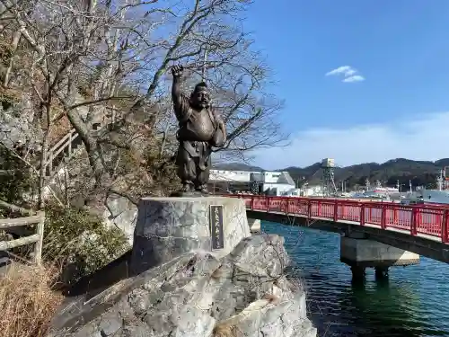 五十鈴神社の{uncategorized: "未分類", other: "その他", undefined: "問題あり", building: "その他建物", grave: "お墓", sacred_gate: "鳥居", guardian: "狛犬", statue: "像", buddha: "仏像", history: "歴史", nature: "自然", garden: "庭園", animal: "動物", pagoda: "塔", temizu: "手水舎", mountain_gate: "山門・神門", sanctuary: "本殿・本堂", subordinate: "末社・摂社", art: "芸術", scenery: "景色", jizo: "地蔵", ema: "絵馬", goshuin: "御朱印", omikuji: "おみくじ", items: "授与品その他", amulet: "お守り", goshuincho: "御朱印帳", eats: "食事", festival: "お祭り", votive_dance: "神楽", shichigosan: "七五三参", wedding: "結婚式", experience: "体験その他", initially: "初詣", around: "周辺", anti_infection: "感染症対策"}