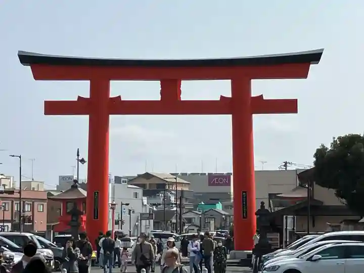 富士山本宮浅間大社の{uncategorized: "未分類", other: "その他", undefined: "問題あり", building: "その他建物", grave: "お墓", sacred_gate: "鳥居", guardian: "狛犬", statue: "像", buddha: "仏像", history: "歴史", nature: "自然", garden: "庭園", animal: "動物", pagoda: "塔", temizu: "手水舎", mountain_gate: "山門・神門", sanctuary: "本殿・本堂", subordinate: "末社・摂社", art: "芸術", scenery: "景色", jizo: "地蔵", ema: "絵馬", goshuin: "御朱印", omikuji: "おみくじ", items: "授与品その他", amulet: "お守り", goshuincho: "御朱印帳", eats: "食事", festival: "お祭り", votive_dance: "神楽", shichigosan: "七五三参", wedding: "結婚式", experience: "体験その他", initially: "初詣", around: "周辺", anti_infection: "感染症対策"}