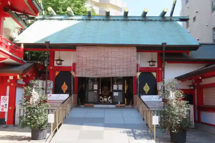 鷲神社の本殿・本堂