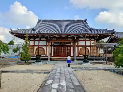 杲洞寺の本殿・本堂