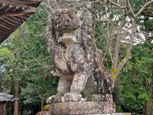 曽許乃御立神社の狛犬