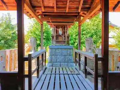 神明社(鷲尾)の本殿・本堂