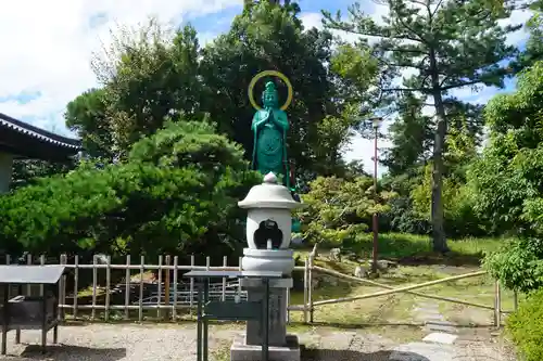 西大寺の仏像