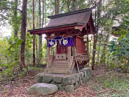阿伎留神社の末社・摂社