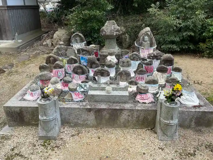 薬師如来堂(滋賀県)