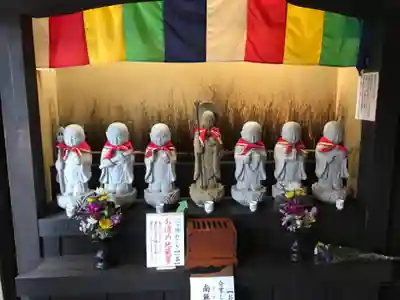 佛願寺　横浜別院の地蔵