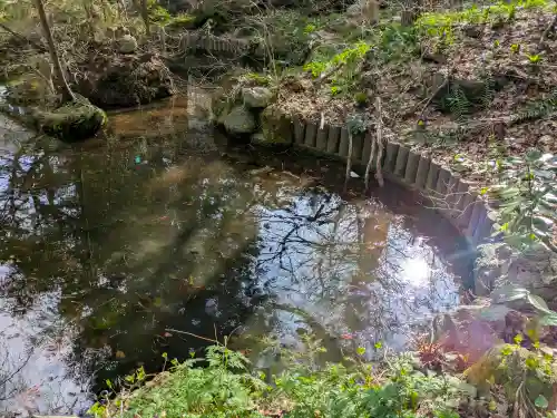 函館八幡宮の{uncategorized: "未分類", other: "その他", undefined: "問題あり", building: "その他建物", grave: "お墓", sacred_gate: "鳥居", guardian: "狛犬", statue: "像", buddha: "仏像", history: "歴史", nature: "自然", garden: "庭園", animal: "動物", pagoda: "塔", temizu: "手水舎", mountain_gate: "山門・神門", sanctuary: "本殿・本堂", subordinate: "末社・摂社", art: "芸術", scenery: "景色", jizo: "地蔵", ema: "絵馬", goshuin: "御朱印", omikuji: "おみくじ", items: "授与品その他", amulet: "お守り", goshuincho: "御朱印帳", eats: "食事", festival: "お祭り", votive_dance: "神楽", shichigosan: "七五三参", wedding: "結婚式", experience: "体験その他", initially: "初詣", around: "周辺", anti_infection: "感染症対策"}