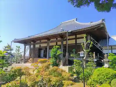 西蓮寺の本殿・本堂