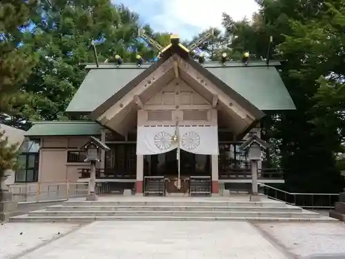 白石神社の本殿・本堂