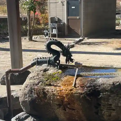高牟神社（瀬古）の手水舎