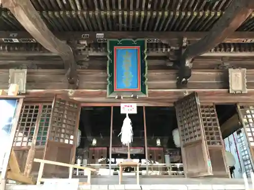 由加山 由加神社本宮の本殿