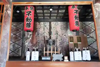 桑戸不動堂(山梨県)