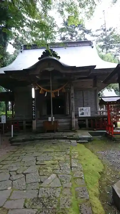上沼八幡神社の本殿・本堂