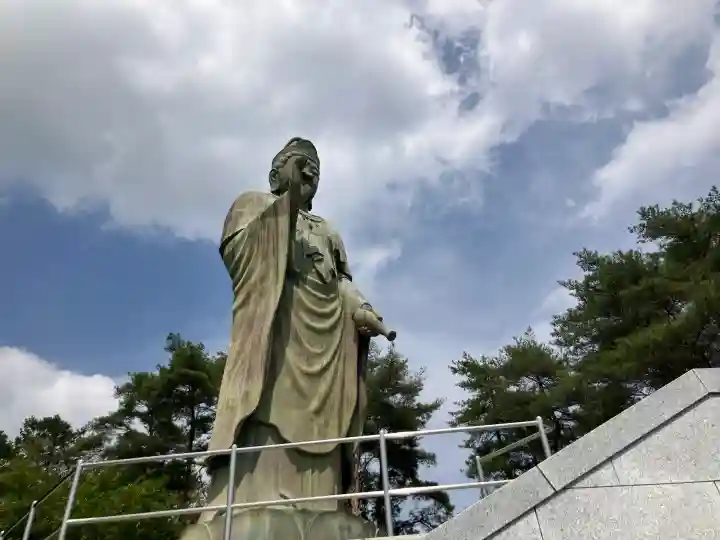 塩船観音寺の{uncategorized: "未分類", other: "その他", undefined: "問題あり", building: "その他建物", grave: "お墓", sacred_gate: "鳥居", guardian: "狛犬", statue: "像", buddha: "仏像", history: "歴史", nature: "自然", garden: "庭園", animal: "動物", pagoda: "塔", temizu: "手水舎", mountain_gate: "山門・神門", sanctuary: "本殿・本堂", subordinate: "末社・摂社", art: "芸術", scenery: "景色", jizo: "地蔵", ema: "絵馬", goshuin: "御朱印", omikuji: "おみくじ", items: "授与品その他", amulet: "お守り", goshuincho: "御朱印帳", eats: "食事", festival: "お祭り", votive_dance: "神楽", shichigosan: "七五三参", wedding: "結婚式", experience: "体験その他", initially: "初詣", around: "周辺", anti_infection: "感染症対策"}