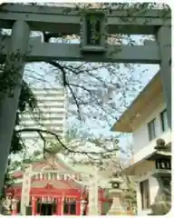 玉造稲荷神社の鳥居