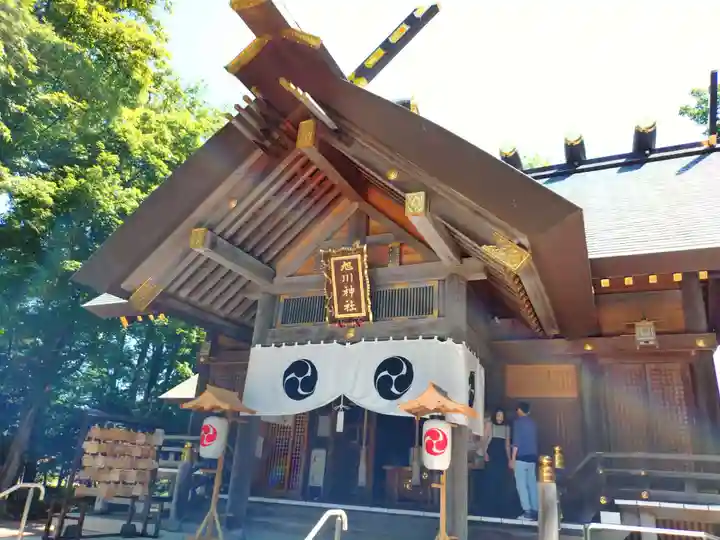 旭川神社の本殿・本堂