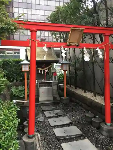 有楽稲荷神社の鳥居