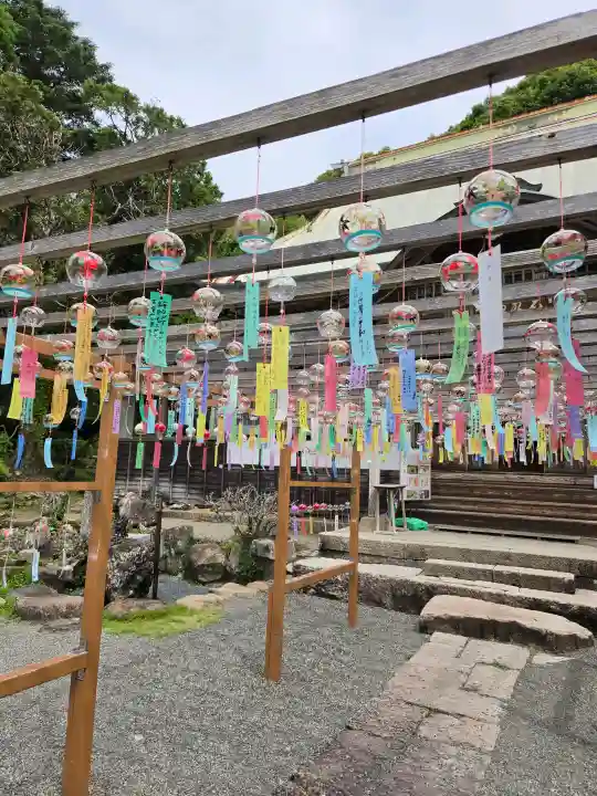 石水寺の{uncategorized: "未分類", other: "その他", undefined: "問題あり", building: "その他建物", grave: "お墓", sacred_gate: "鳥居", guardian: "狛犬", statue: "像", buddha: "仏像", history: "歴史", nature: "自然", garden: "庭園", animal: "動物", pagoda: "塔", temizu: "手水舎", mountain_gate: "山門・神門", sanctuary: "本殿・本堂", subordinate: "末社・摂社", art: "芸術", scenery: "景色", jizo: "地蔵", ema: "絵馬", goshuin: "御朱印", omikuji: "おみくじ", items: "授与品その他", amulet: "お守り", goshuincho: "御朱印帳", eats: "食事", festival: "お祭り", votive_dance: "神楽", shichigosan: "七五三参", wedding: "結婚式", experience: "体験その他", initially: "初詣", around: "周辺", anti_infection: "感染症対策"}