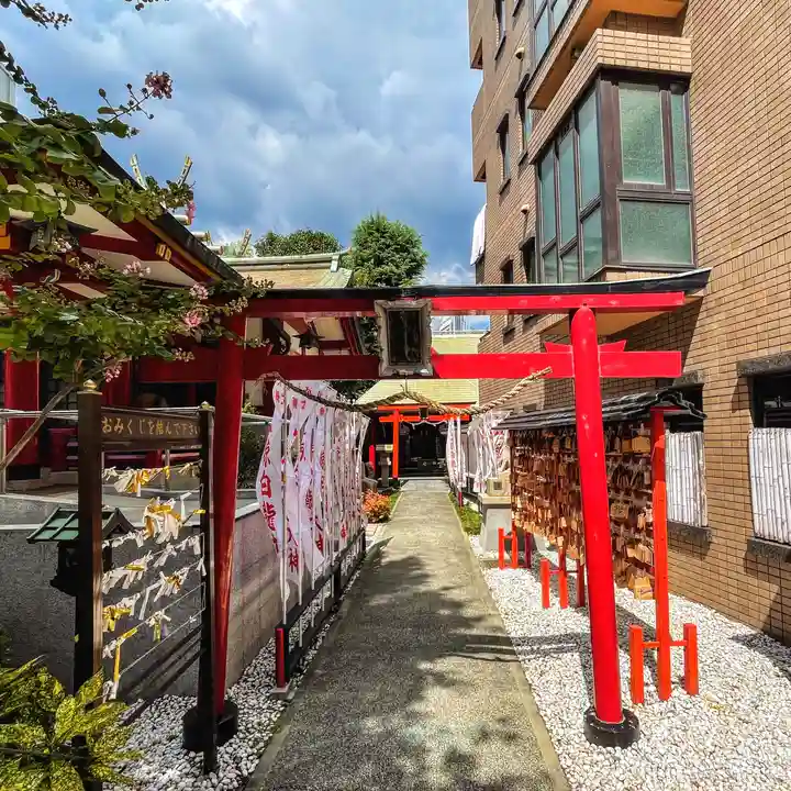 二宮神社の鳥居
