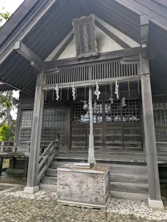 豊川稲荷神社の{uncategorized: "未分類", other: "その他", undefined: "問題あり", building: "その他建物", grave: "お墓", sacred_gate: "鳥居", guardian: "狛犬", statue: "像", buddha: "仏像", history: "歴史", nature: "自然", garden: "庭園", animal: "動物", pagoda: "塔", temizu: "手水舎", mountain_gate: "山門・神門", sanctuary: "本殿・本堂", subordinate: "末社・摂社", art: "芸術", scenery: "景色", jizo: "地蔵", ema: "絵馬", goshuin: "御朱印", omikuji: "おみくじ", items: "授与品その他", amulet: "お守り", goshuincho: "御朱印帳", eats: "食事", festival: "お祭り", votive_dance: "神楽", shichigosan: "七五三参", wedding: "結婚式", experience: "体験その他", initially: "初詣", around: "周辺", anti_infection: "感染症対策"}