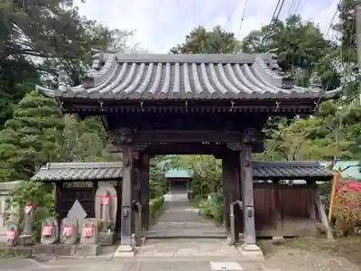 舊城寺(旧城寺)の山門・神門