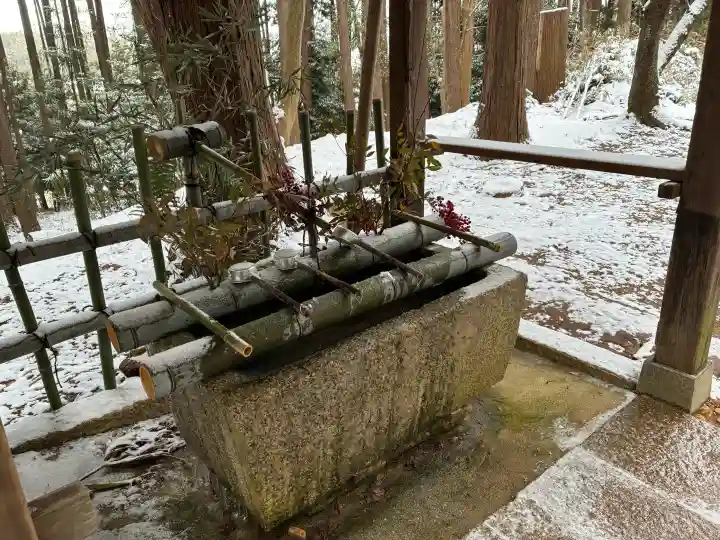 長尾天満宮の{uncategorized: "未分類", other: "その他", undefined: "問題あり", building: "その他建物", grave: "お墓", sacred_gate: "鳥居", guardian: "狛犬", statue: "像", buddha: "仏像", history: "歴史", nature: "自然", garden: "庭園", animal: "動物", pagoda: "塔", temizu: "手水舎", mountain_gate: "山門・神門", sanctuary: "本殿・本堂", subordinate: "末社・摂社", art: "芸術", scenery: "景色", jizo: "地蔵", ema: "絵馬", goshuin: "御朱印", omikuji: "おみくじ", items: "授与品その他", amulet: "お守り", goshuincho: "御朱印帳", eats: "食事", festival: "お祭り", votive_dance: "神楽", shichigosan: "七五三参", wedding: "結婚式", experience: "体験その他", initially: "初詣", around: "周辺", anti_infection: "感染症対策"}